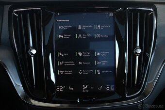 Volvo V60 D3 Momentum Automat+LED+Tažné+Panorama - 17
