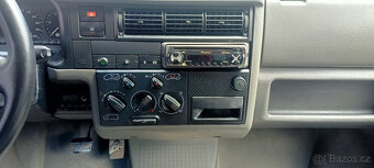 VOLKSWAGEN T4 CARAVELLE Multivan 2,4D - 17