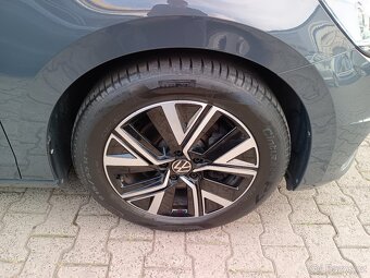 VW Touran Highline 2.0TDI 110kW DSG - záruka Autodraft - 17