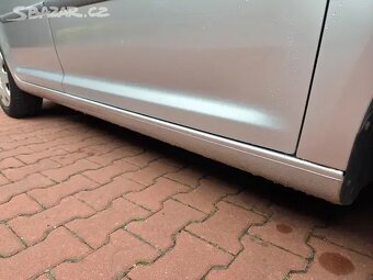 Touran 1.9TDI 77kW bez koroze,serviska,tempomat,digi.klima - 17