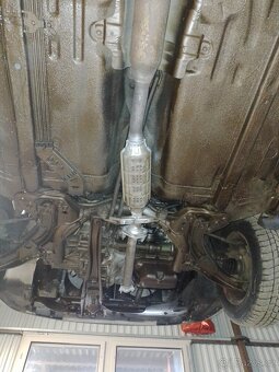 Mazda 323 LPG eko poplatek zaplacen - 17