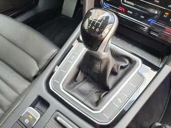 VW Passat B8 Variant 2.0TDI 110kW Man. Press&Drive Full LED - 17
