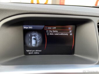 Volvo S60 2012 D3 Momentum - 17