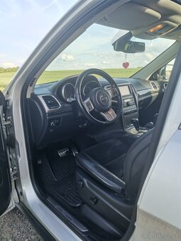 Jeep Grand Cherokee - 17