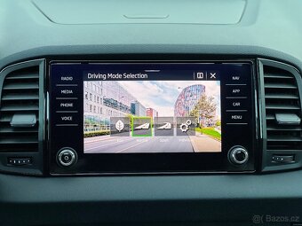 ŠKODA KAROQ 1.5 TSI 110KW SPORTLINE KAMERA PANO ACC VIRTUAL - 17
