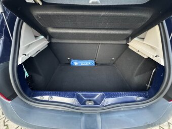 Dacia Sandero 1,0i 54 KW 2. MAJ. STK KOLA KM - 17