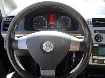 VW TOURAN CROSS 1,9TDI 77kw 05/2008 Tažné - 17