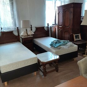 28x použitý hotelový nábytek kompletní pokoje - 17