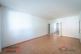 Převod dr. podílu, byty/2+1, 64 m2, Kyjická 4634, 43004 Chom - 17