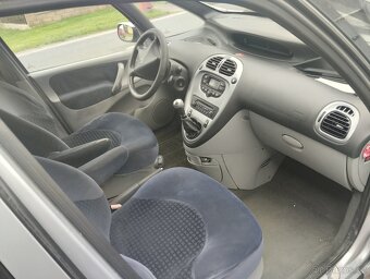 Citroen Xsara Picasso 1.6 80kW 2006 dobrá - 17