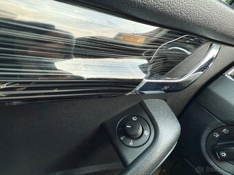 Octavia combi 3 1.4 tsi 110 kw navi 130000 km - 17