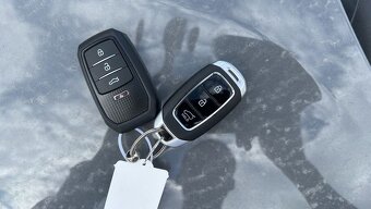 Hyundai Kona EV 39Kwh Créative DPH - 17