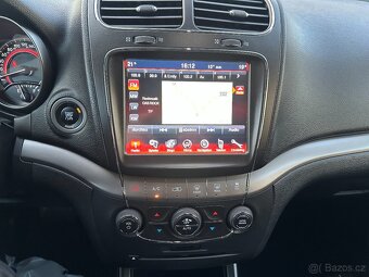 Fiat Freemont 2.0 125kW 2015 99253km CROSS 4x4 automat - 17