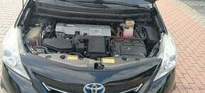 Toyota Prius plus Hybrid - 17