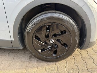 Volkswagen ID.4 109kW Full LED ACC Navi Park. senz. 50tkm - 17