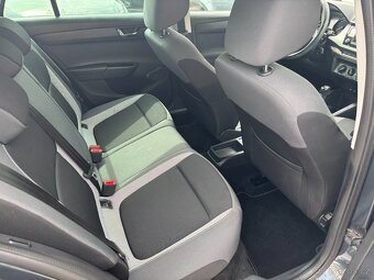 Škoda Fabia 1.2 Tsi 66kw r.v.2015, serviska - 17