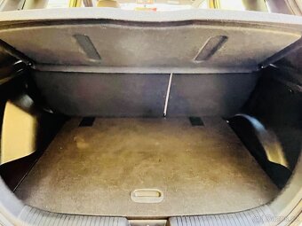 HYUNDAI IX20 1.4 i BENZÍN DIGI KLIMA, ALU KOLA, PO ROZVODECH - 17