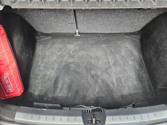 Seat Ibiza 1.4 63 kW, 2009, 143.000 km, Dovoz SRN, Nová STK - 17