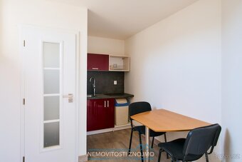 Stavební pozemek s multifunkčním využitím a showroomem  1801 - 17