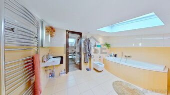 Prodej mezonetového bytu 3+kk 122 m2 s terasou (9,5 m2) - Pr - 17