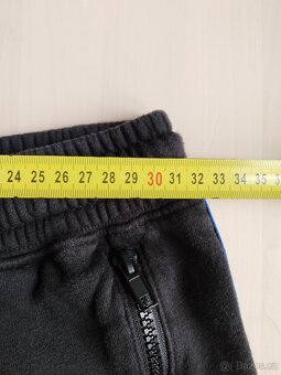 2 x kraťasy Adidas a HM PlayStation vel 152 - 17
