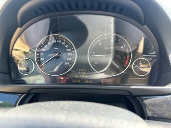 BMW 525D 3.0d 2010 - 17