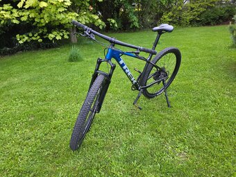 Trek Marlin 8 barva černo - modrá, velikost M/L - unisex - 17