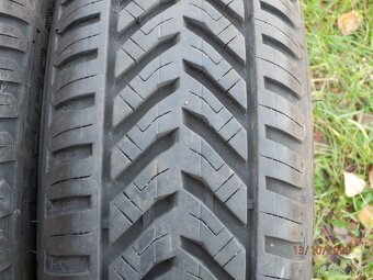 4xObutá Celoroční sada na ŠKODA FABIA 1  165/70 R14  4x7,4MM - 17