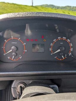 Lada Niva 1.7i 4x4 Taiga XTA mozny odpocet DPH - 17