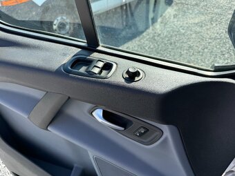 Ford Transit Custom 2.2 TDCi Navigace - 17