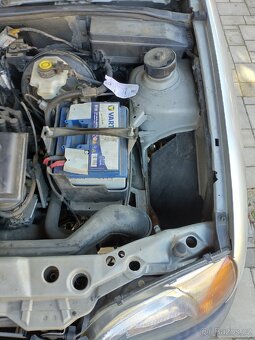 Ford Fiesta 1.25 55kw benzín - 17