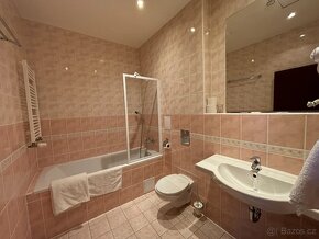 PRONÁJEM HOTELU ul. Západní, KV, ID 626 - 17