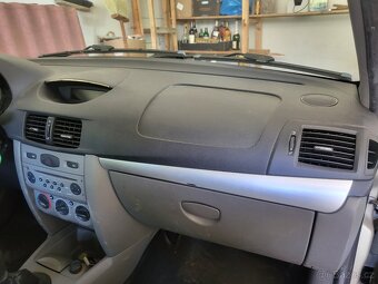 Renault Thalia 1.2i 55kW, 8/2011, 80.000 km, ČR doklady - 17