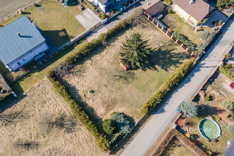 Prodej stavebního pozemku 1300 m2 v obci Záryby. - 17