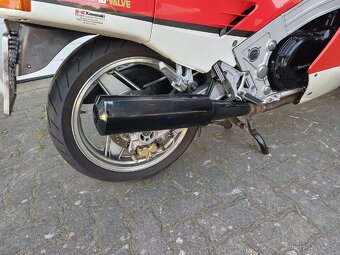 Kawasaki ZX 10 Tomcat - 17