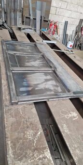 Kontejner na prepravu strojov - 17