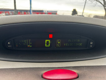 Citroën Xsara Picasso 2.0 HDI 66kW, Tažné, Nová STK - 17