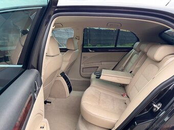 ŠKODA SUPERB 3.6 FSI V6 4X4 NAVI-ALCANTARA-PARK - 17