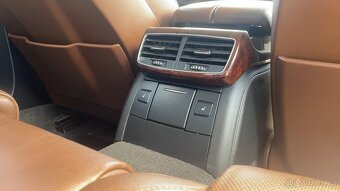 Audi A8 4.2TDi V8 258kw Quattro - 17