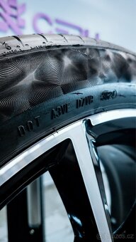 Sada originálních alu BMW X7 s pneu 22" - 17