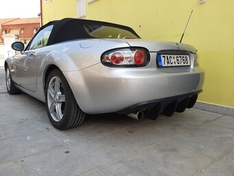 Prodám Mazdu MX5 NC 2006 cabrio Remus - 17