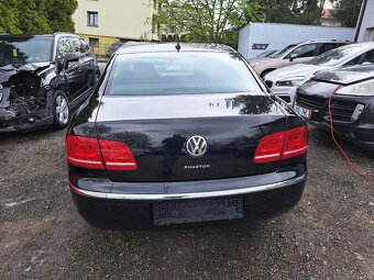 Volkswagen phaeton 3.0 tdi 4x4  havarovany predni naraznik - 17