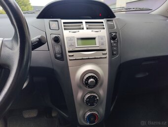 Toyota Yaris 1,3 VVT-i / automat / - 17