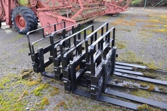 Traktor HANWO HWE 704 C, STAGE V, 4 válcový motor Víčko - 17