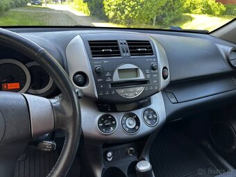 Toyota Rav4 2.2 D4-D 130kW SUV 4x4 Navi Tempomat Rám Nášlapy - 17