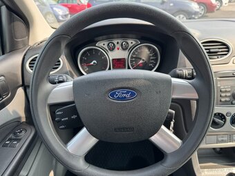 Ford Focus 1.6i 74kW - 17