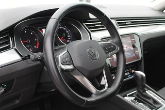 VW Passat 2.0TDI ++ REZERVACE ++ - 17