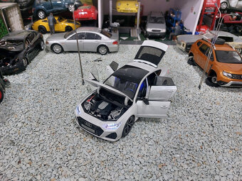 model auta Audi RS7 Sportback + dialkové +svetlá 1:18 - 17