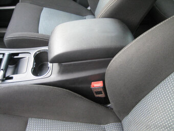 Ford S-MAX 2.0 TDCi 103 kW LED NAVIGACE  servisní kiha - 17