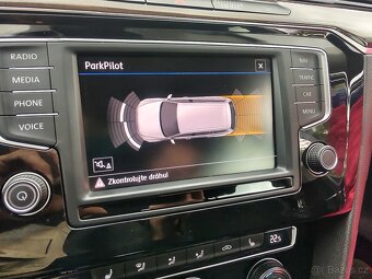 Vw Passat B8 Kombi 2.0TDi Highline /150Ps/ACC/Led/Alcan/2017 - 17